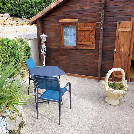 Au Petit Chalet Gigouzac Exteriör bild