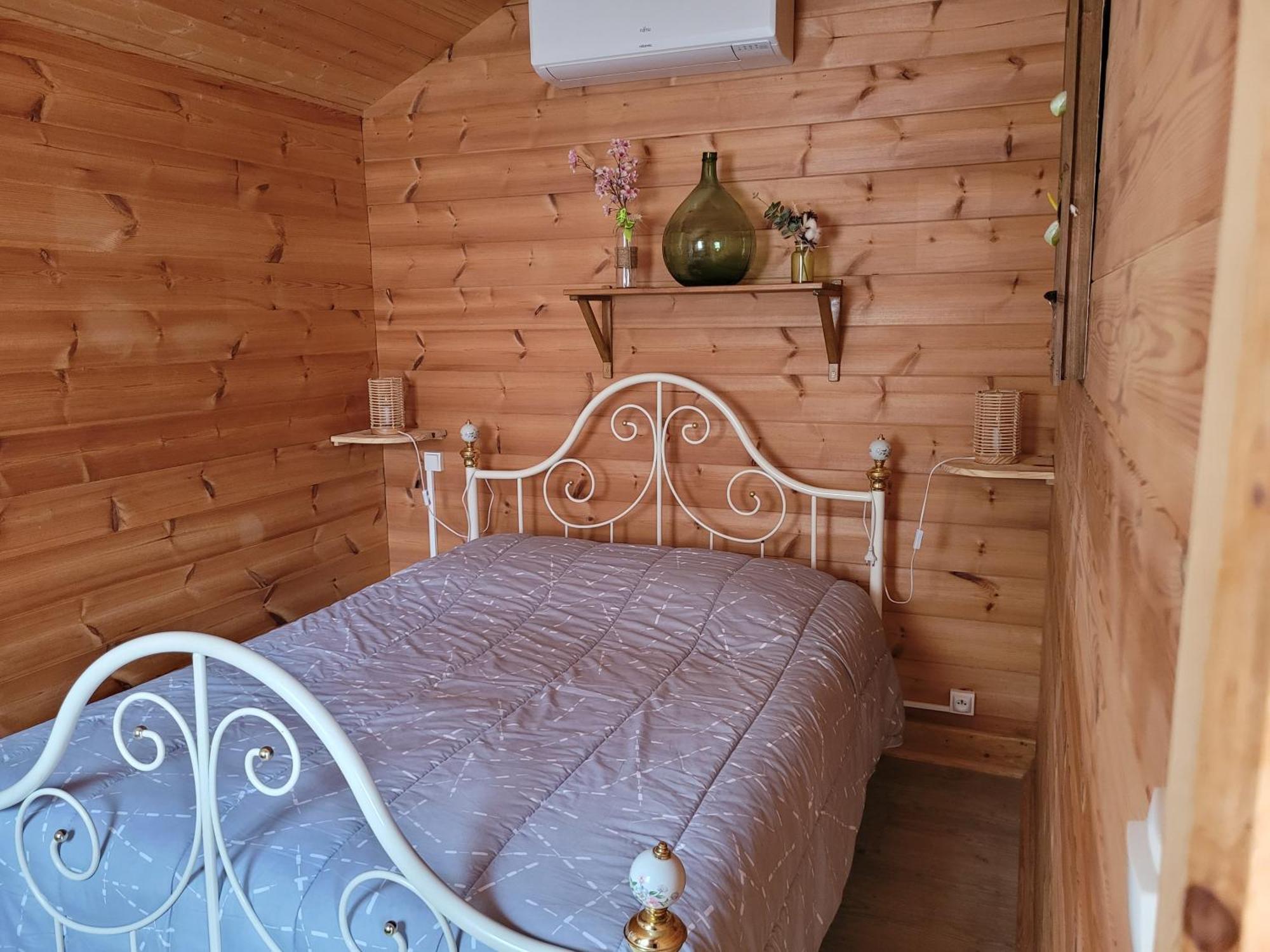 Au Petit Chalet Gigouzac Exteriör bild